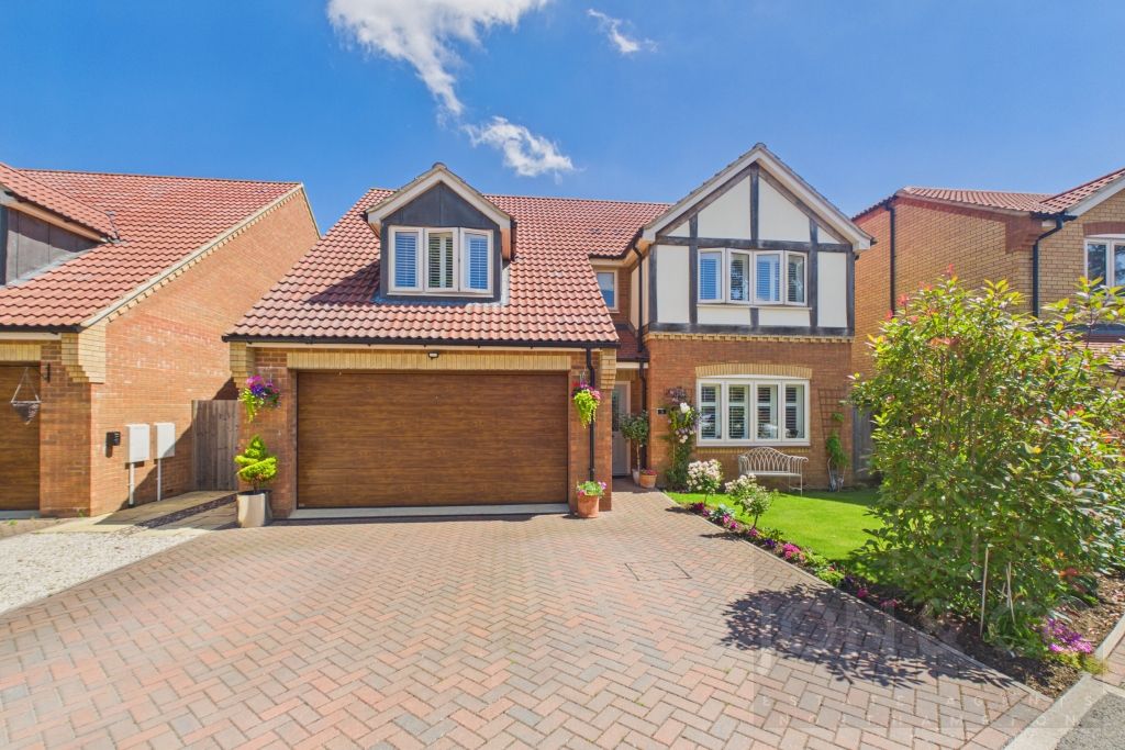 Rose Gardens | Booth Lane South | NN3