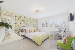 Rose Gardens | Booth Lane South | NN3