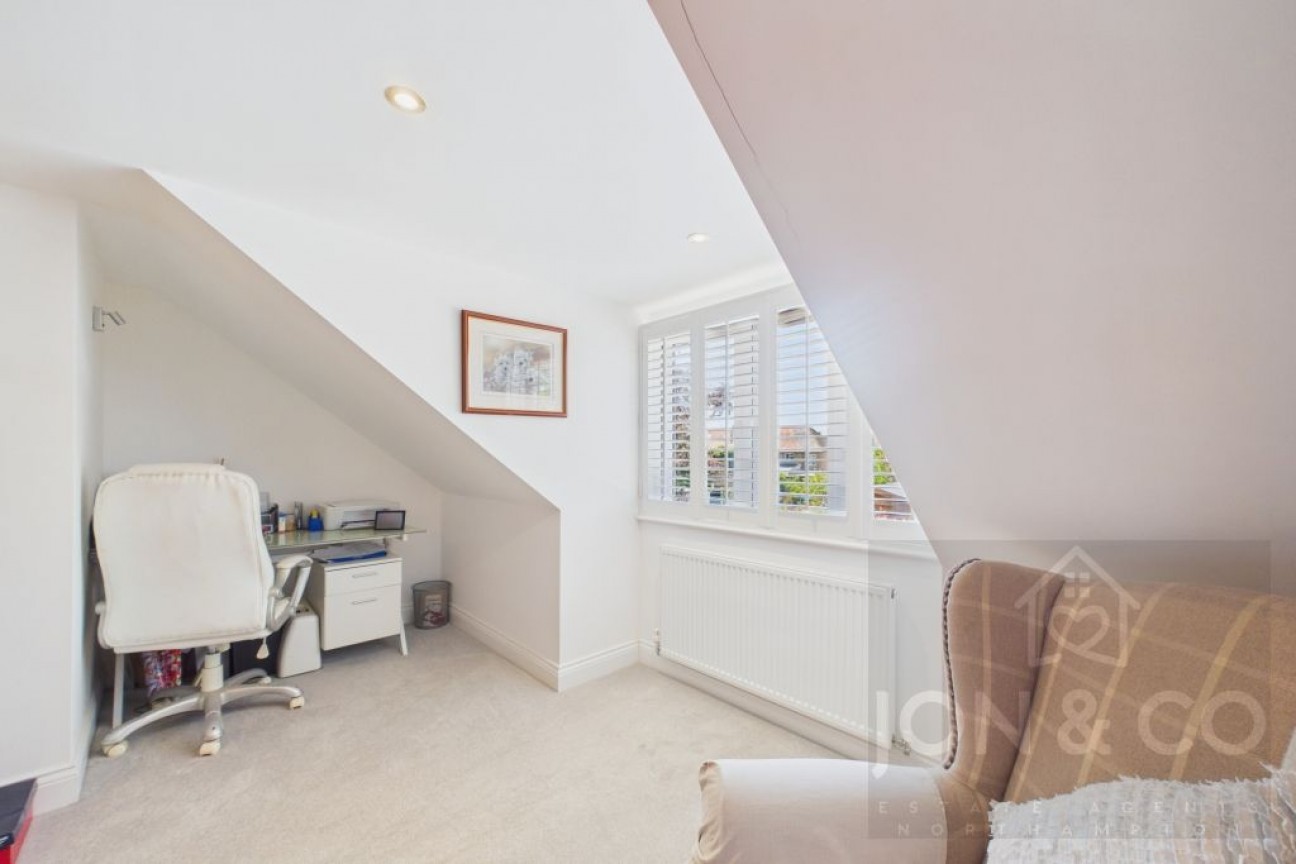 Rose Gardens | Booth Lane South | NN3