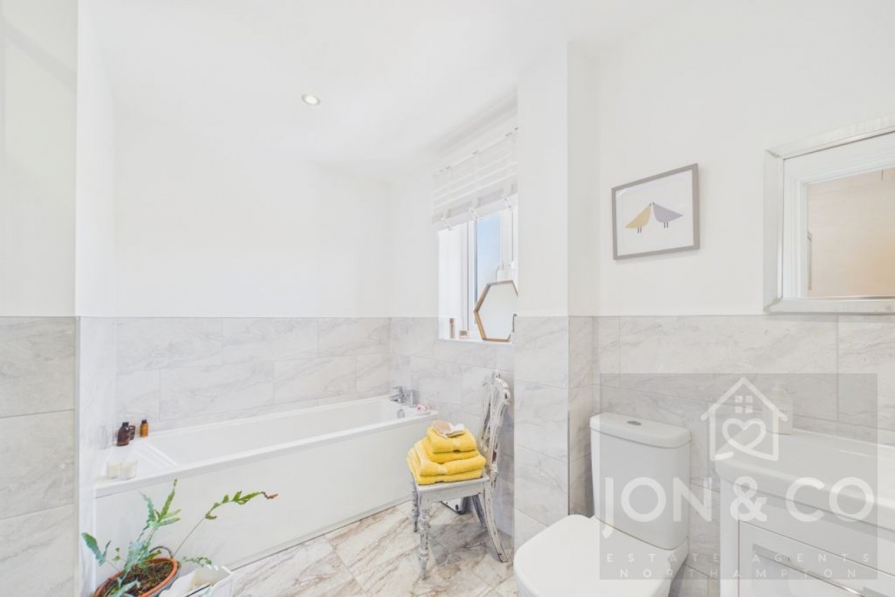 Rose Gardens | Booth Lane South | NN3