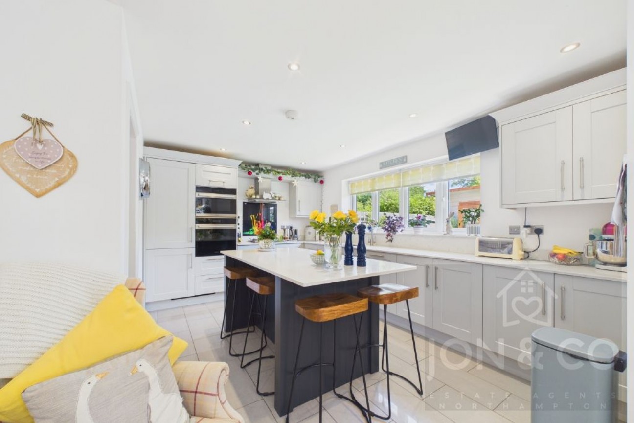 Rose Gardens | Booth Lane South | NN3
