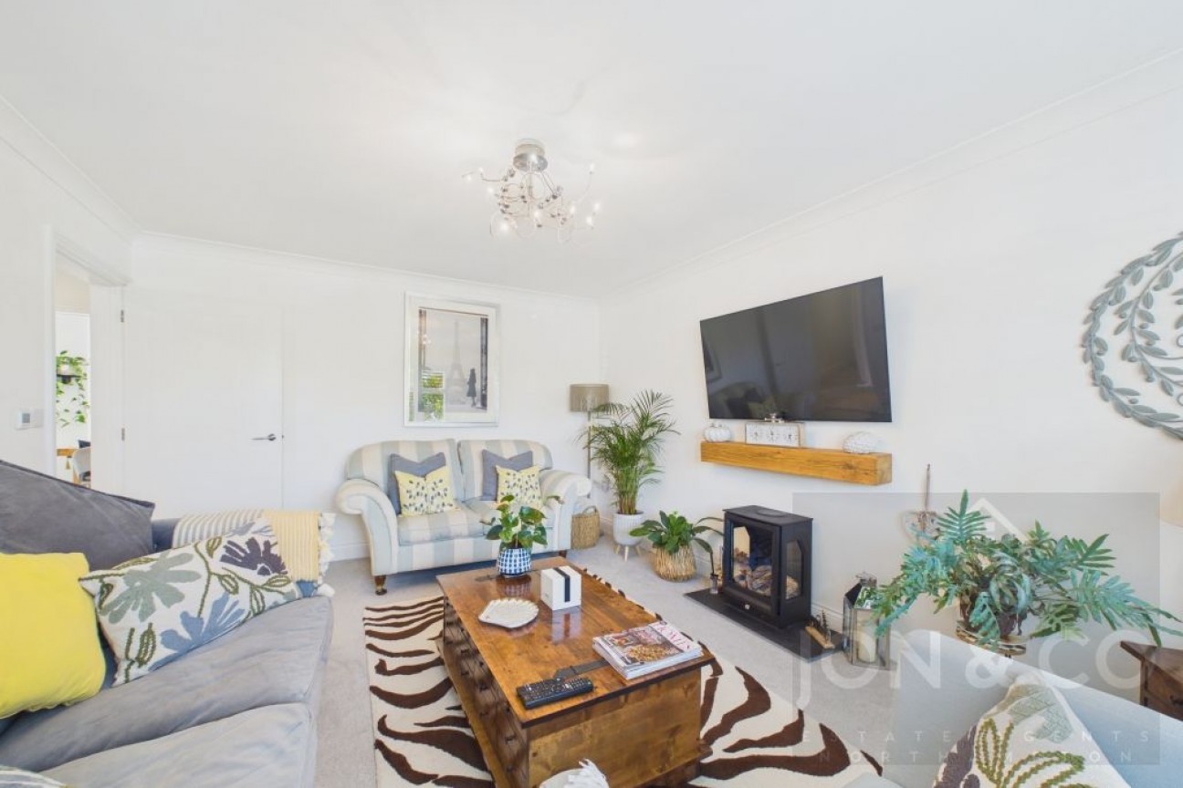 Rose Gardens | Booth Lane South | NN3