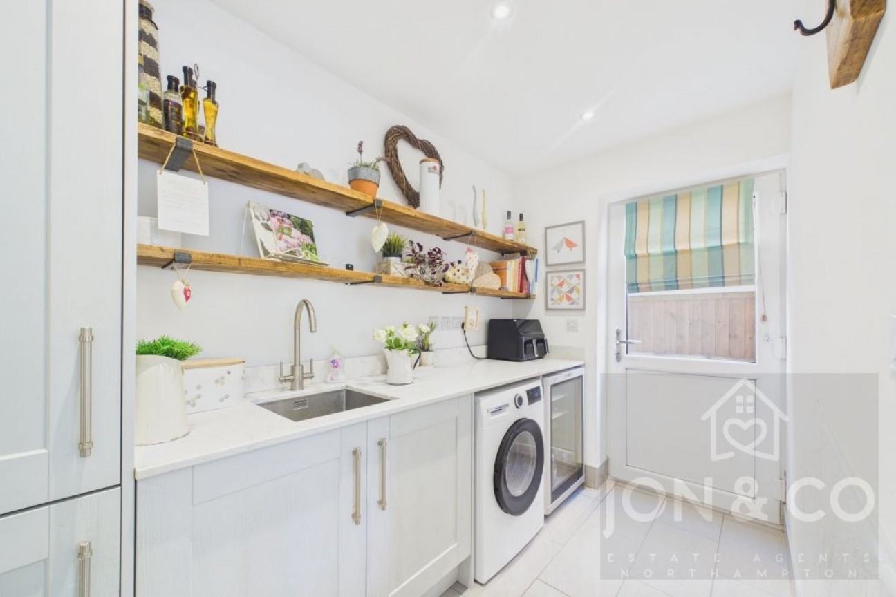 Rose Gardens | Booth Lane South | NN3