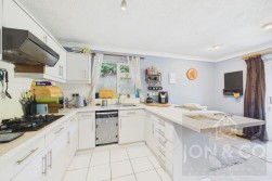 Russell Square | Moulton | NN3