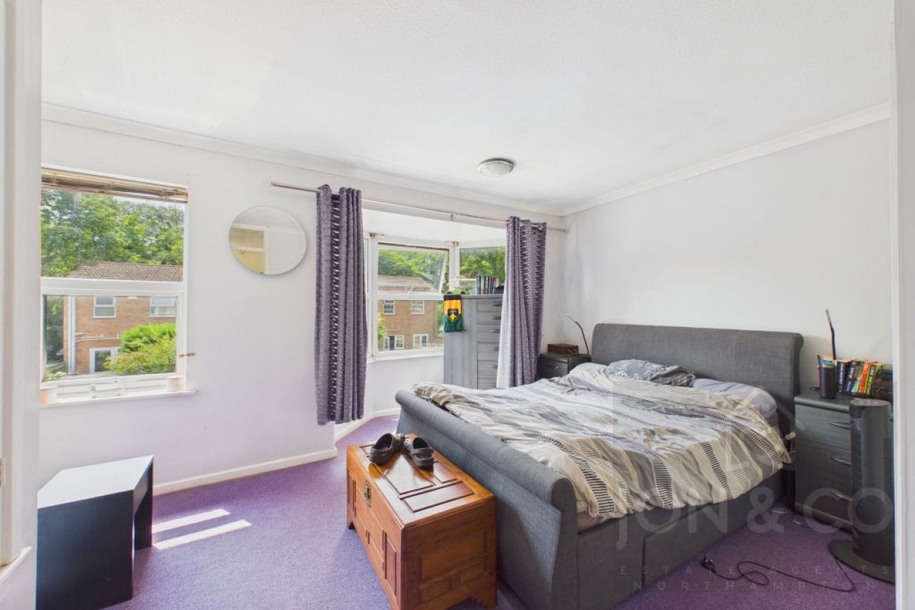 Russell Square | Moulton | NN3