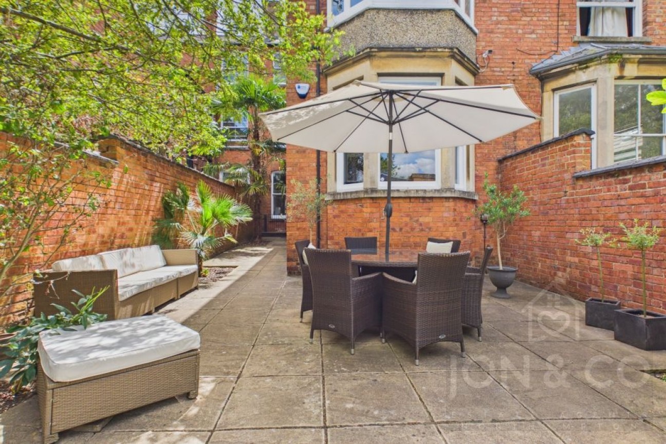 St Georges Avenue | Northampton | NN2