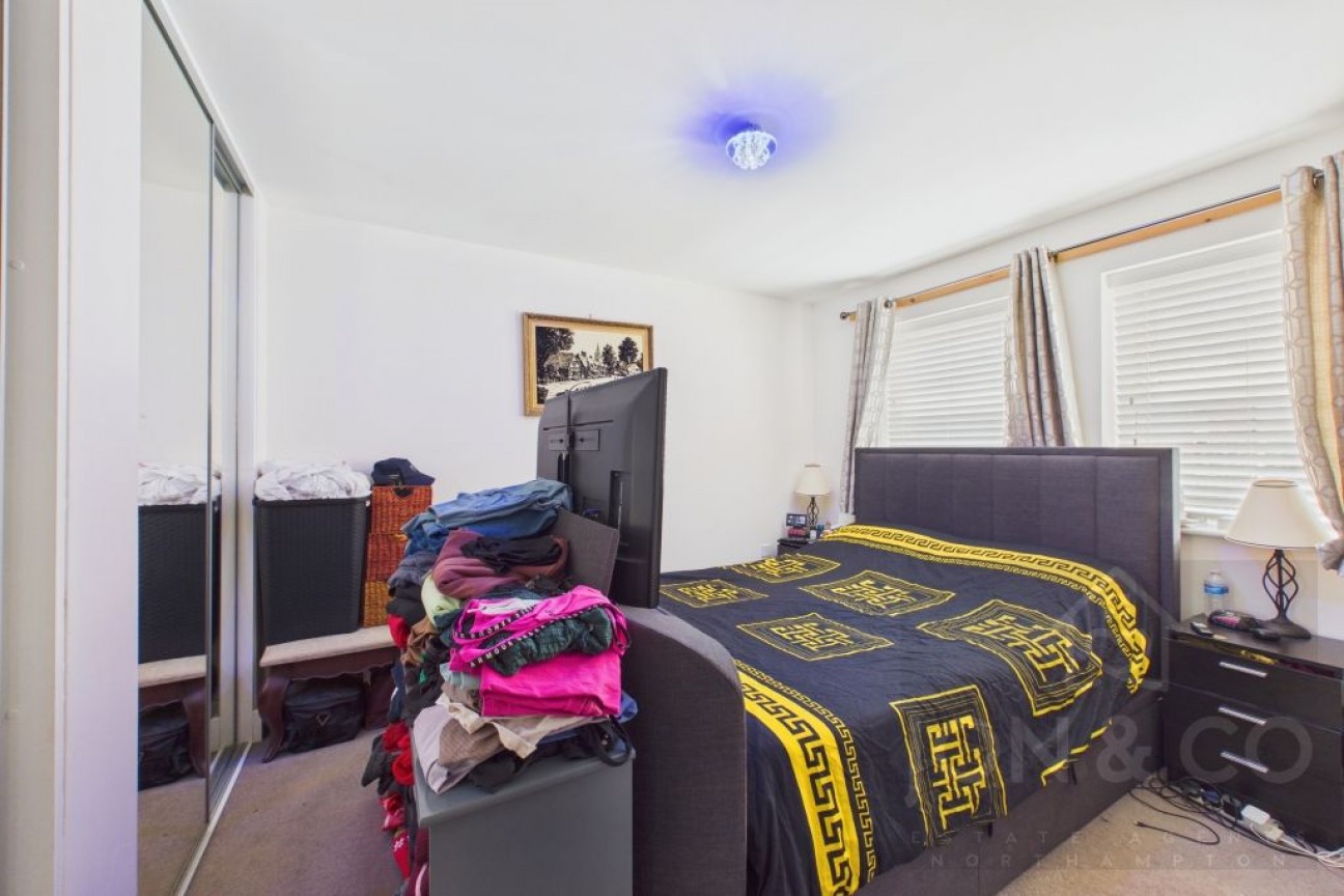 Folly Way | Buckton Fields | NN2