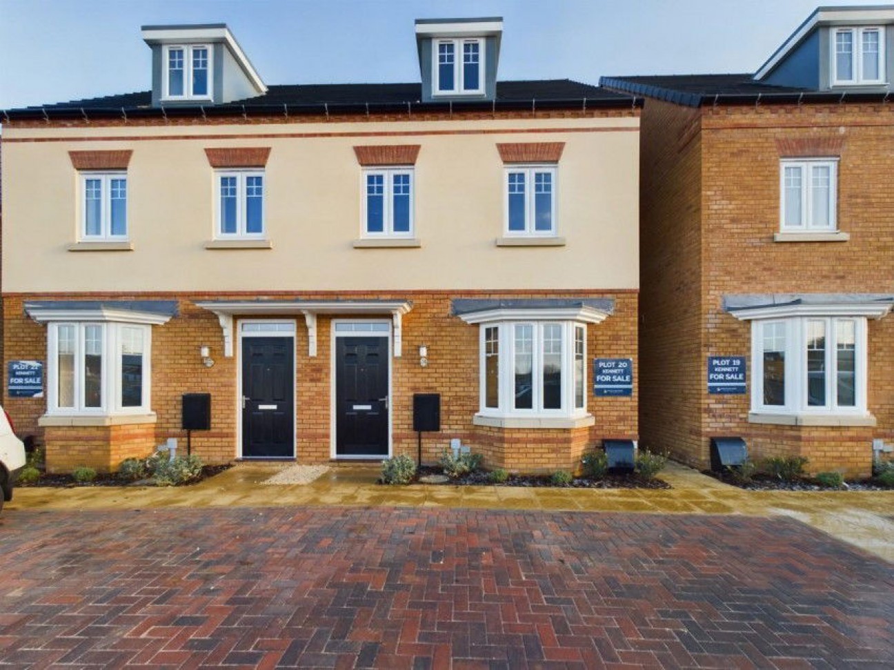 Ouiston Way, Overstone Gate, NN6