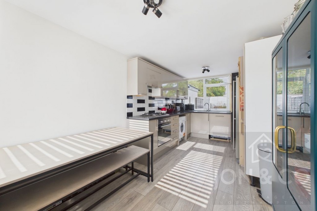 Appleby Walk | Lake View | NN3