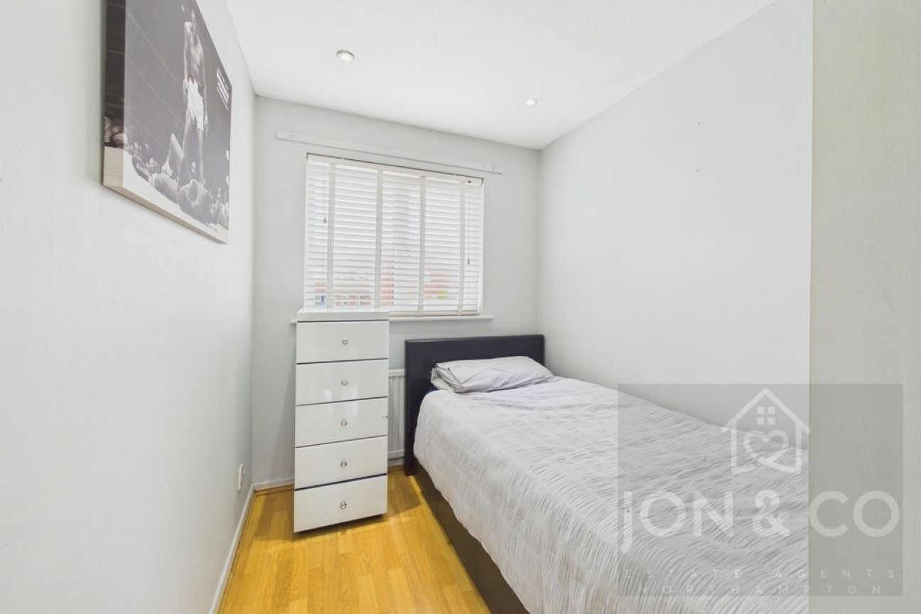 Cowgill Close | Cherry Lodge | NN3