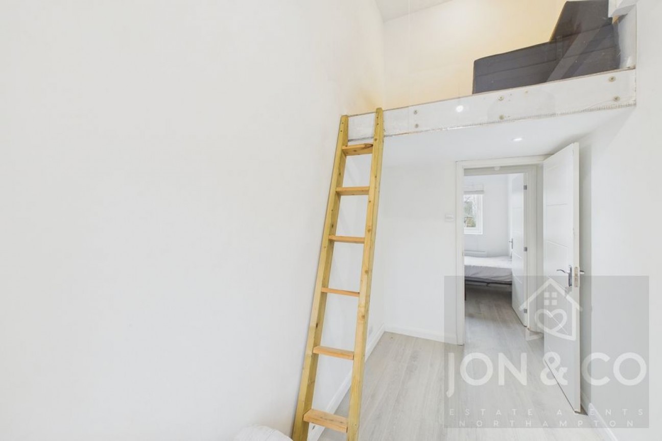 Cowgill Close | Cherry Lodge | NN3