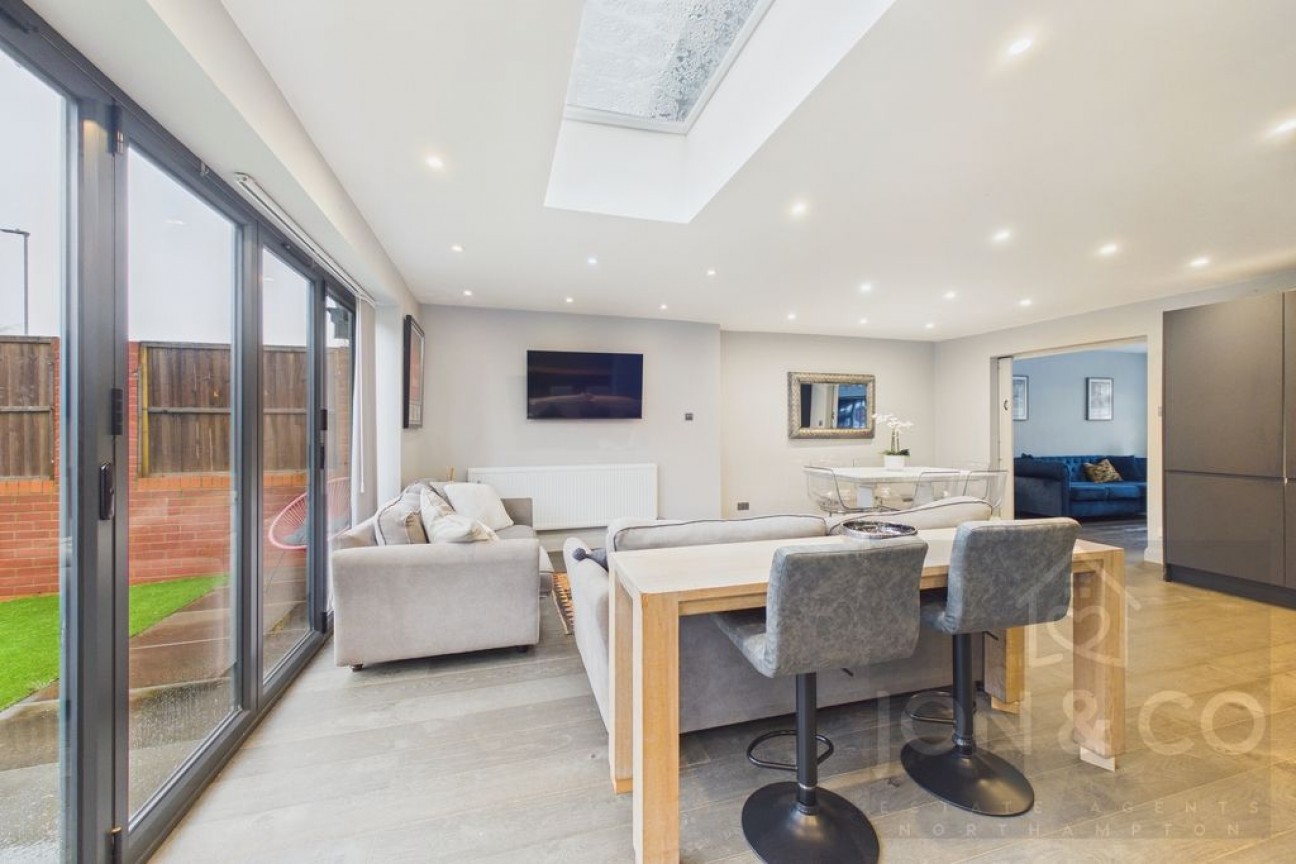 Cowgill Close | Cherry Lodge | NN3