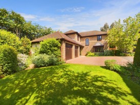 Oakmont Close | Collingtree Park | NN4
