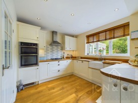 Wentworth Way | Links View | NN2