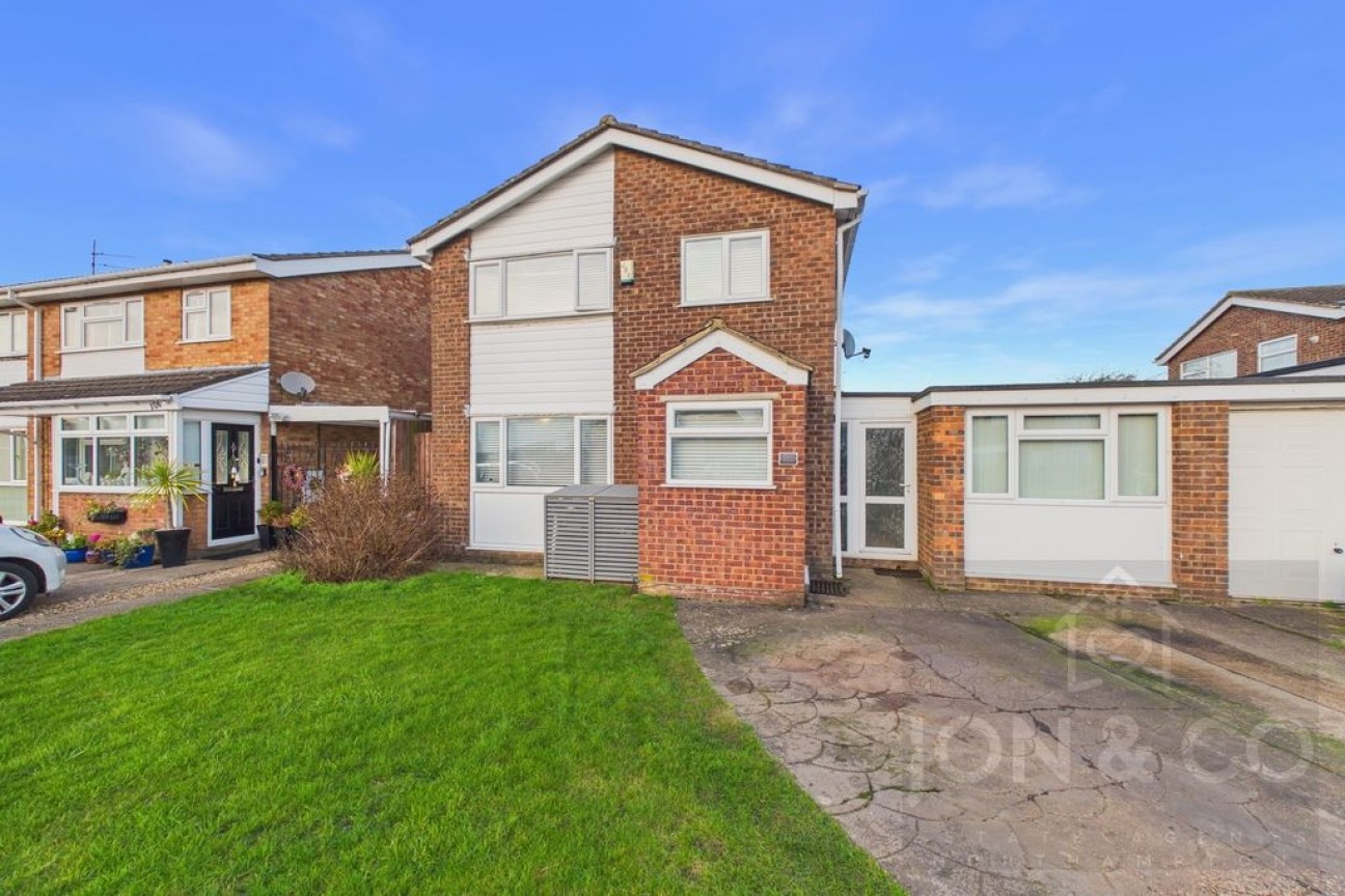 Reynard Way | Kingsthorpe | NN2