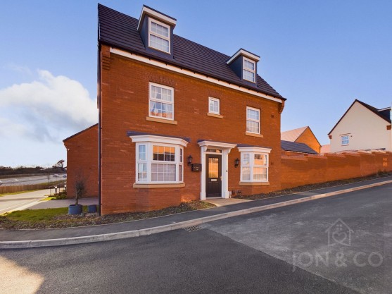 Dickens Close | Moulton | NN3