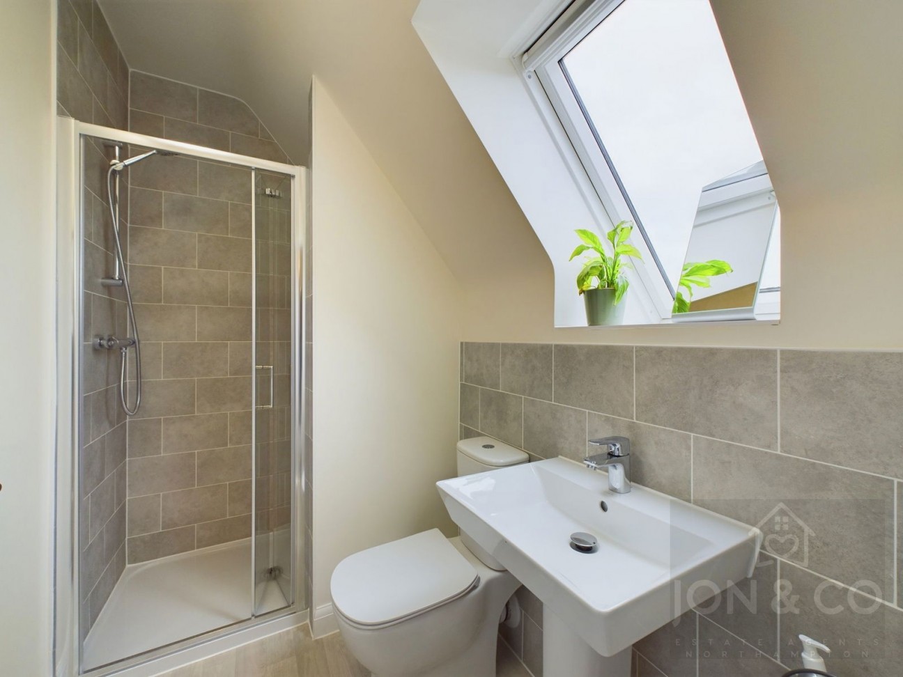Dickens Close | Moulton | NN3