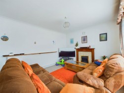 Broadmead Avenue | Northampton | NN3