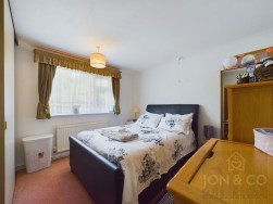 Broadmead Avenue | Northampton | NN3
