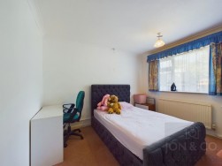 Broadmead Avenue | Northampton | NN3