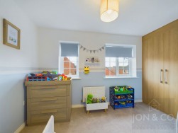 Spring Close | Moulton | NN3