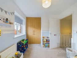 Spring Close | Moulton | NN3