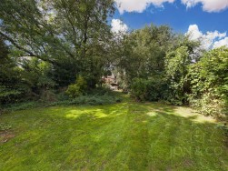 Park View, Moulton, NN3