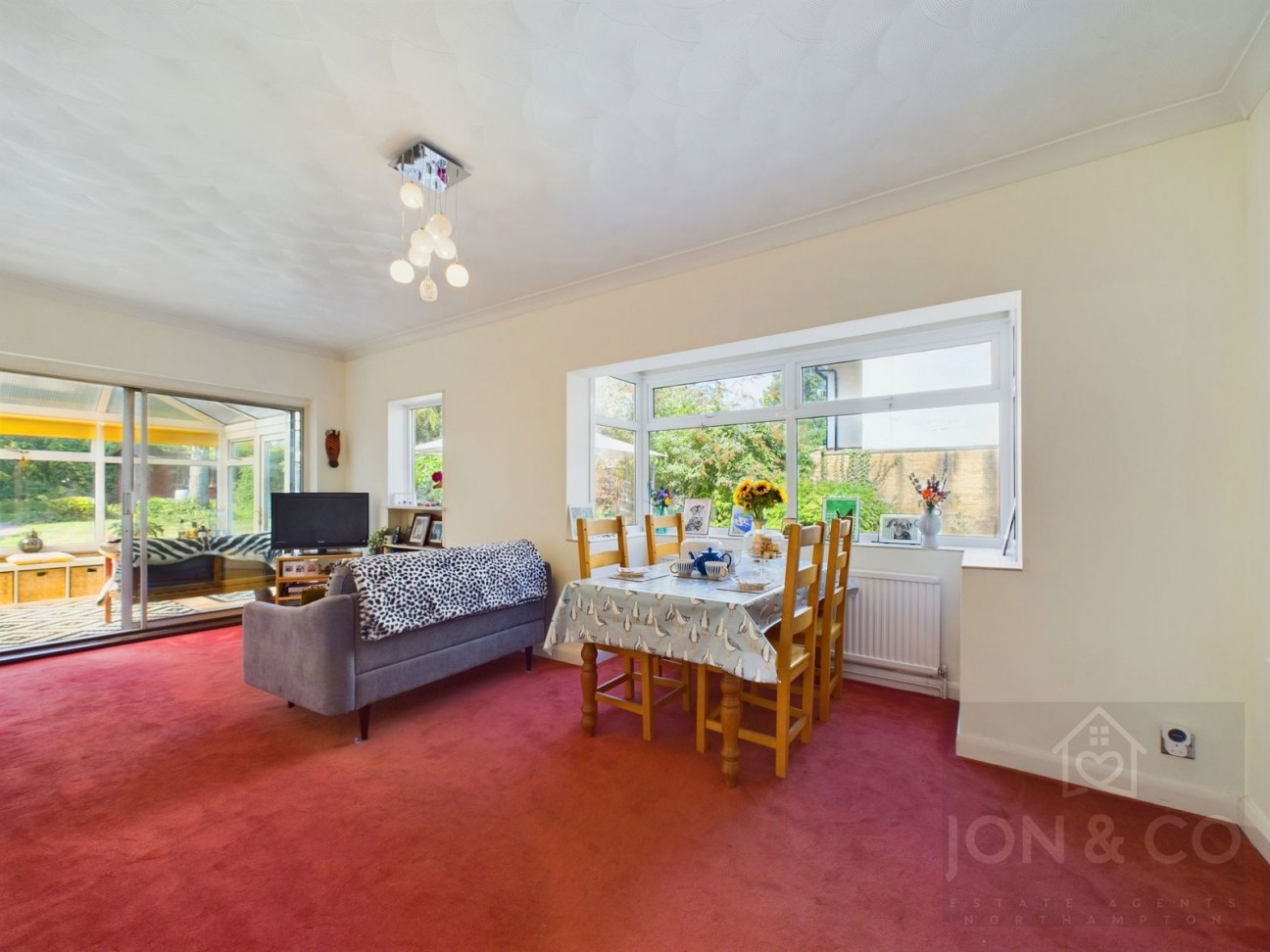 Park View, Moulton, NN3