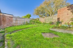 Wentworth Way | Links View | NN2