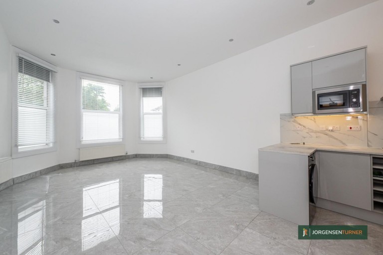 Shoot Up Hill, London