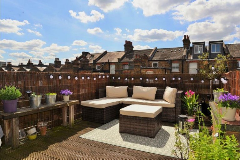 Ashmore Road, London, Queens Park