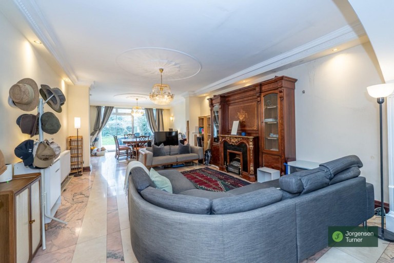 Willesden Lane, London