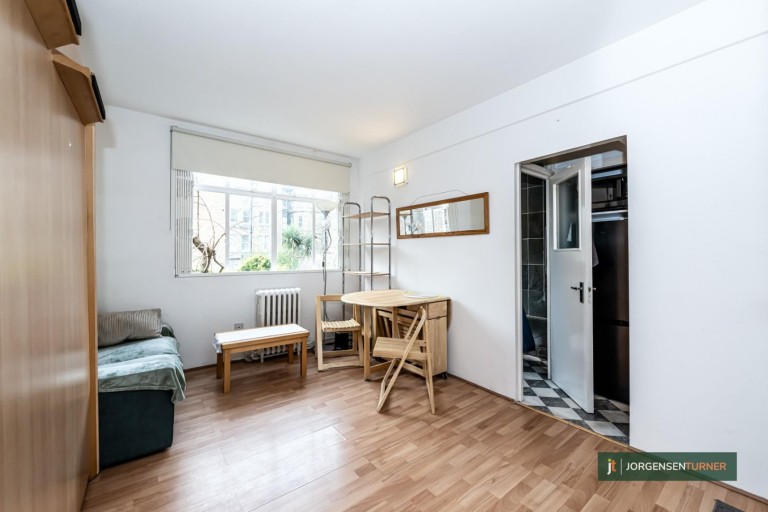 Romney Court, Shepherds Bush Green, W12