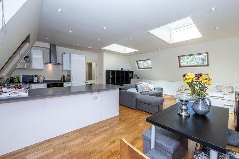 Kilburn Place, Kilburn, NW6