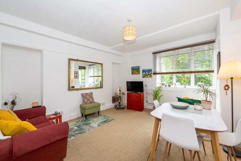 Kilburn Gate, North Maida Vale, NW6