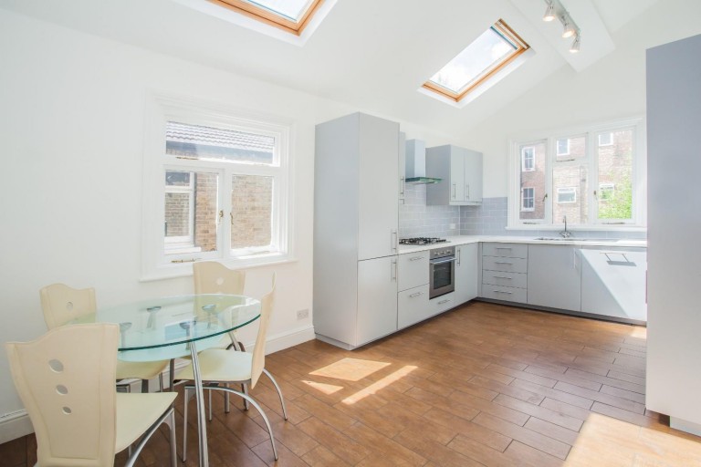 Starfield Road, Shepherds Bush