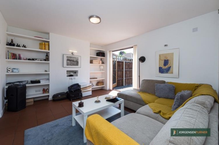 Viola Square, Shepherds Bush, W12