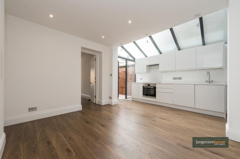 Bravington Road, Queens Park, W9