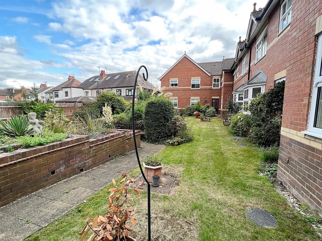 Moorlands Lodge, Moorlands Avenue, Kenilworth