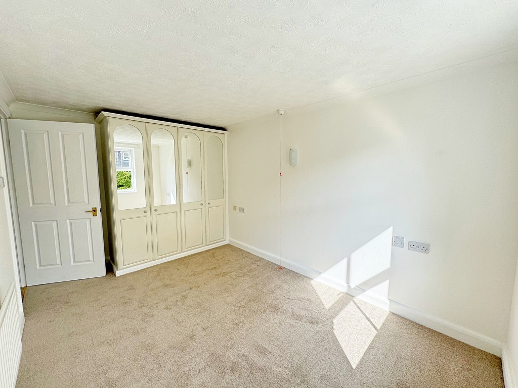 Moorlands Lodge, Moorlands Avenue, Kenilworth