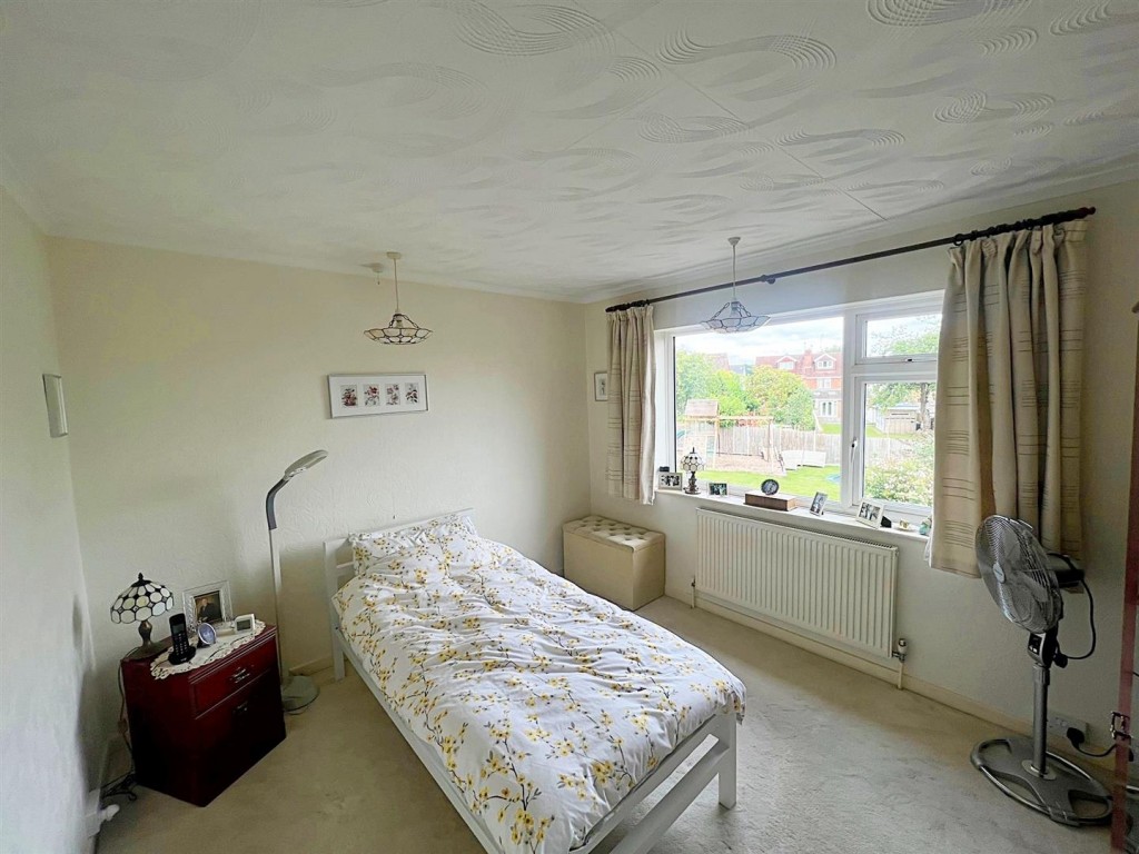 Leagh Close, Kenilworth