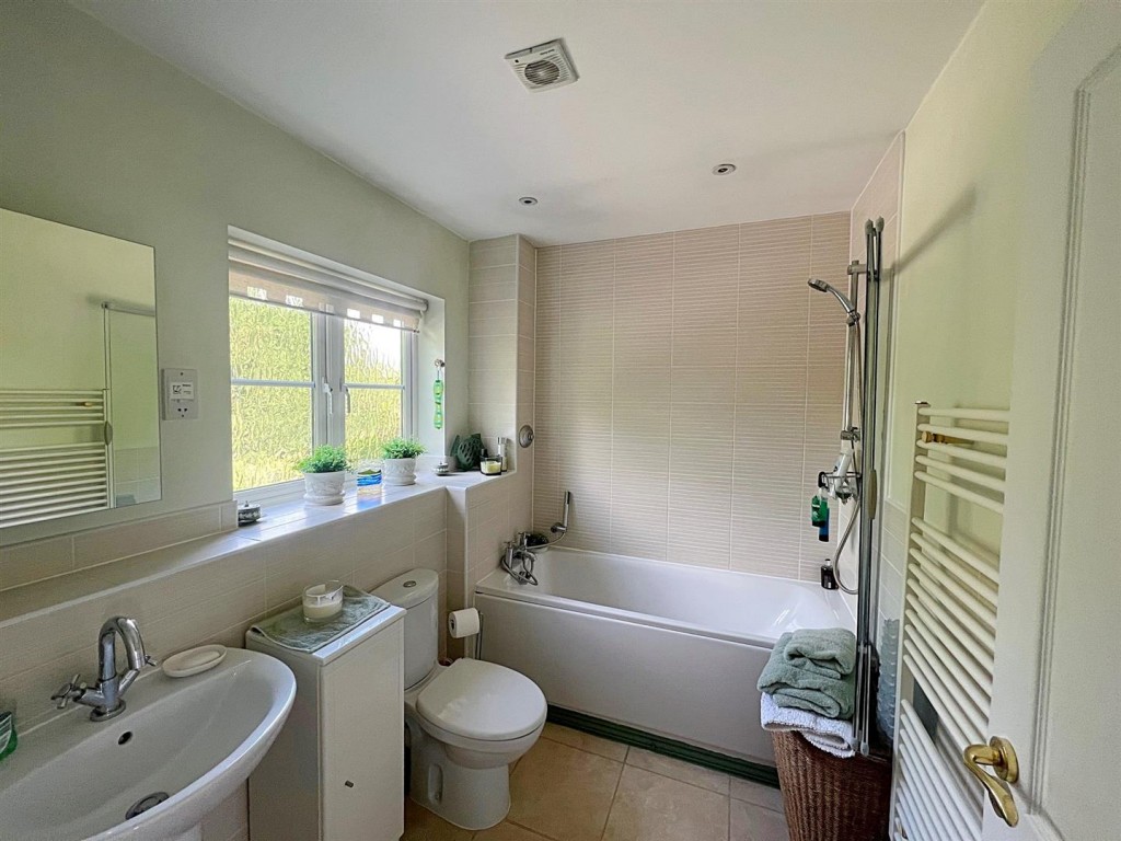 Leamington Road, Kenilworth