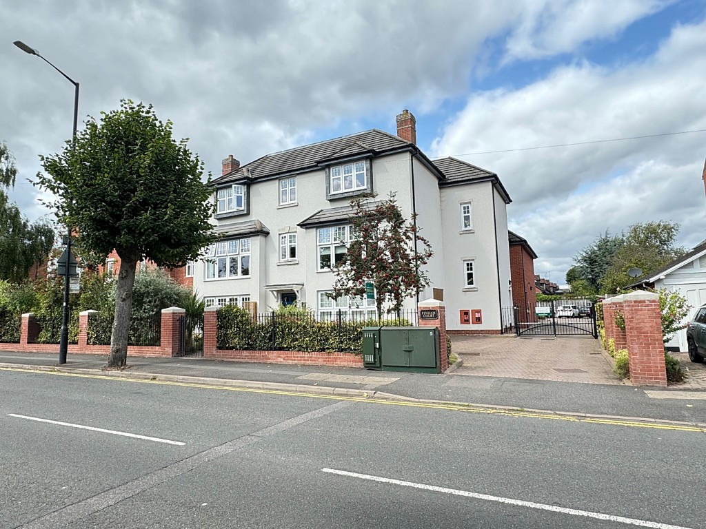 Finham Court, Waverley Road, Kenilworth