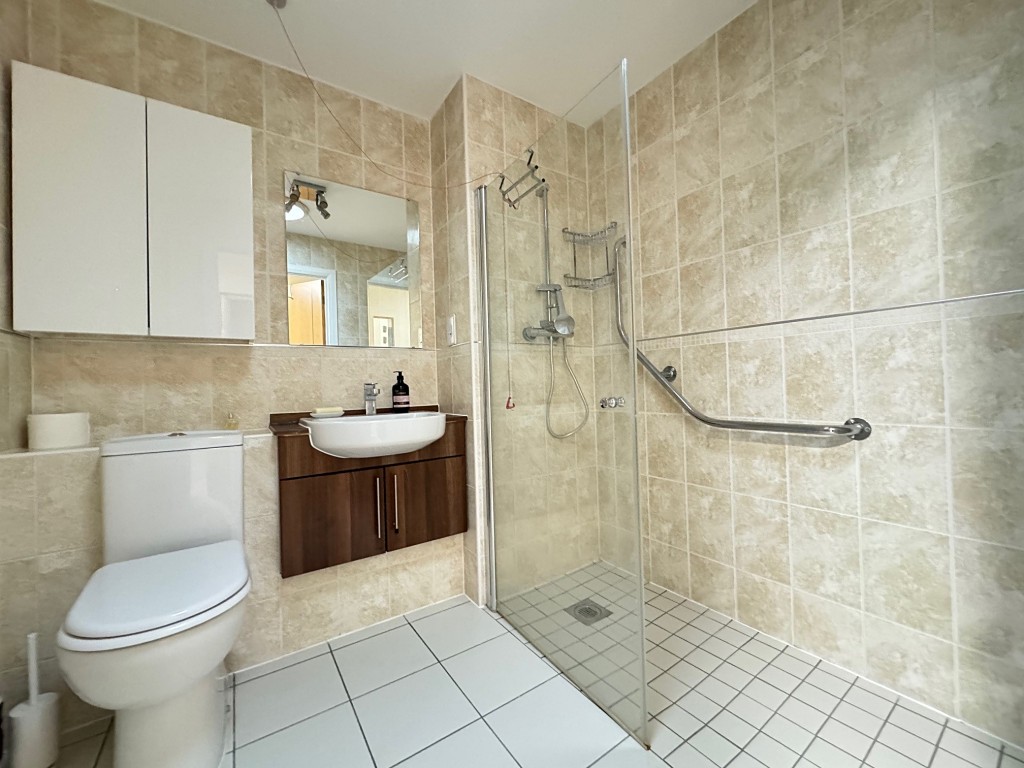 Finham Court, Waverley Road, Kenilworth