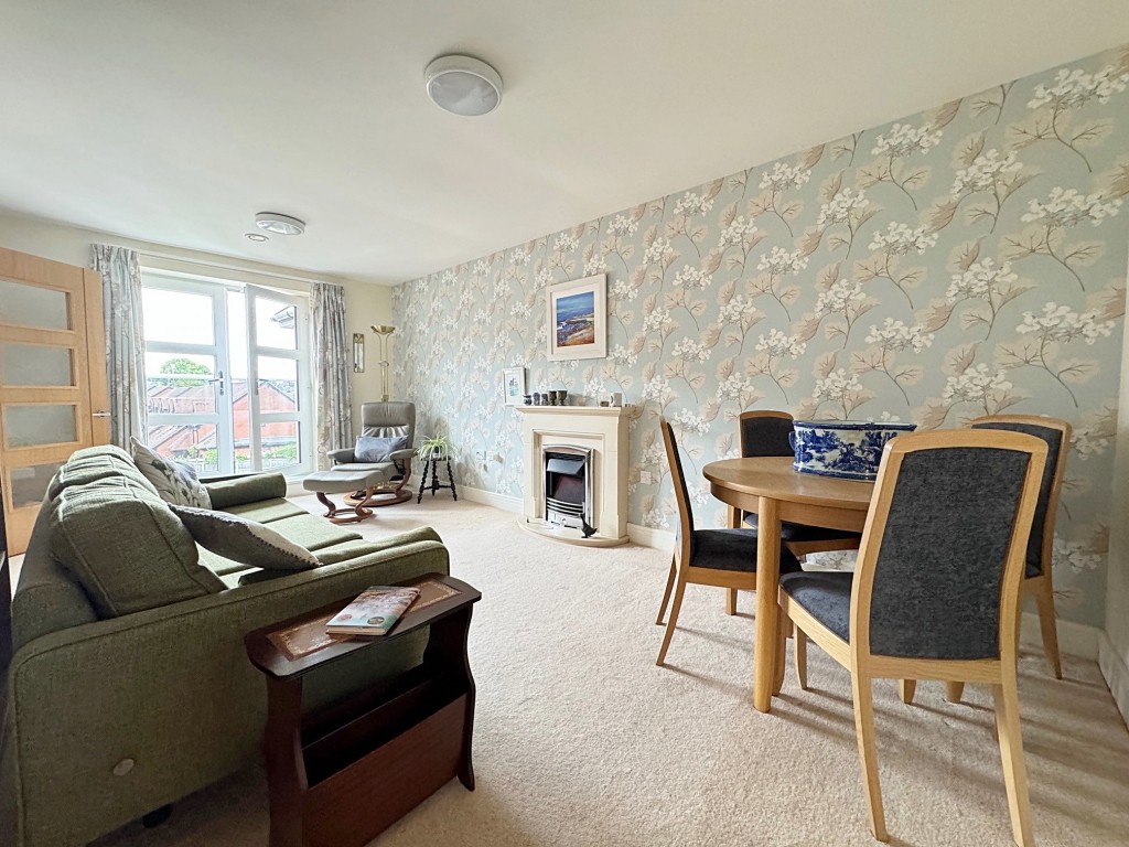 Finham Court, Waverley Road, Kenilworth