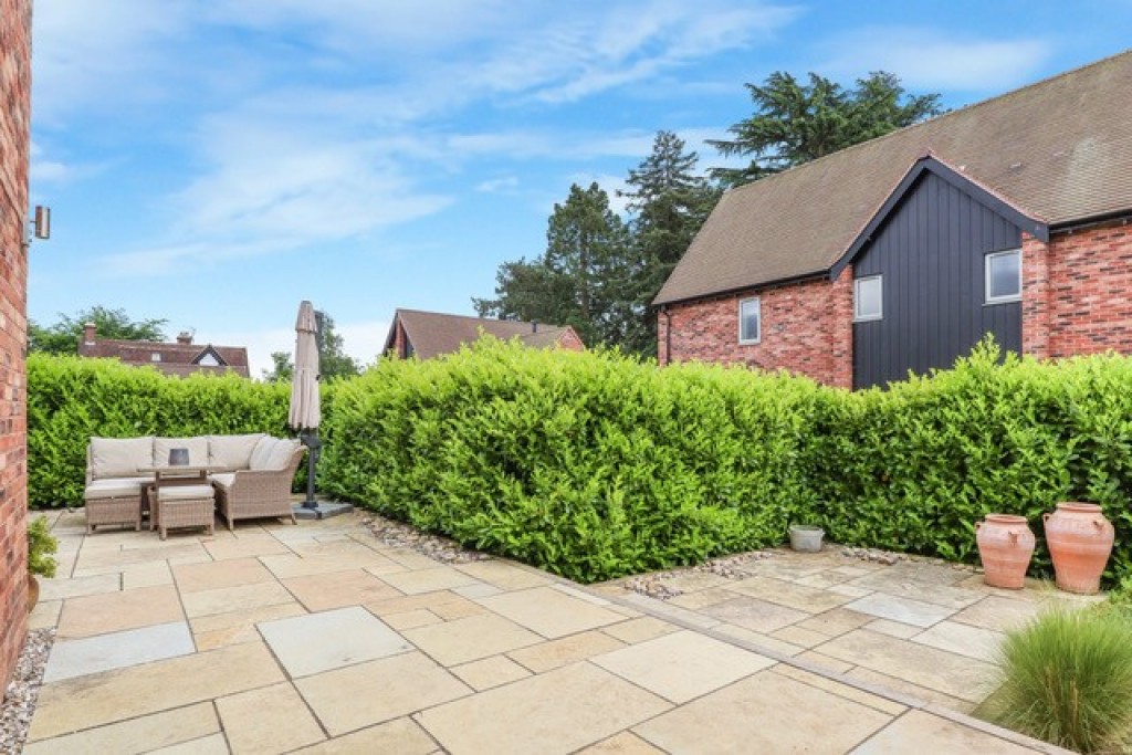 The Cedars, Warwick Road, Leek Wootton