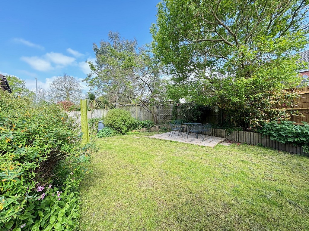 Tidmington Close, Hatton Park
