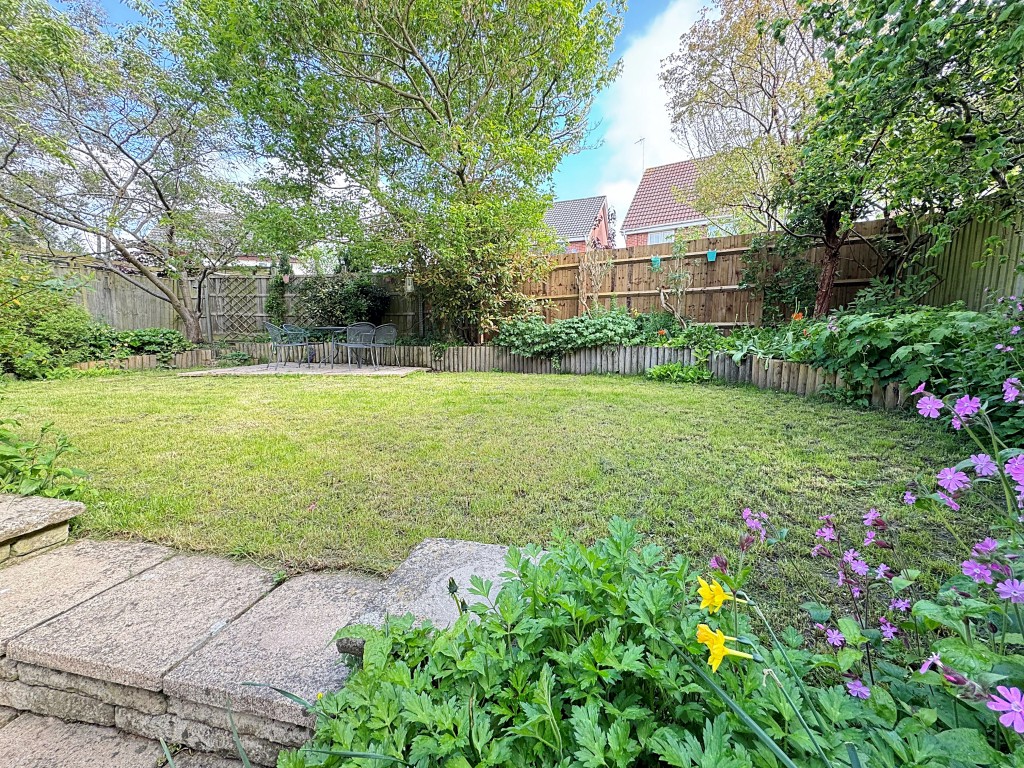 Tidmington Close, Hatton Park