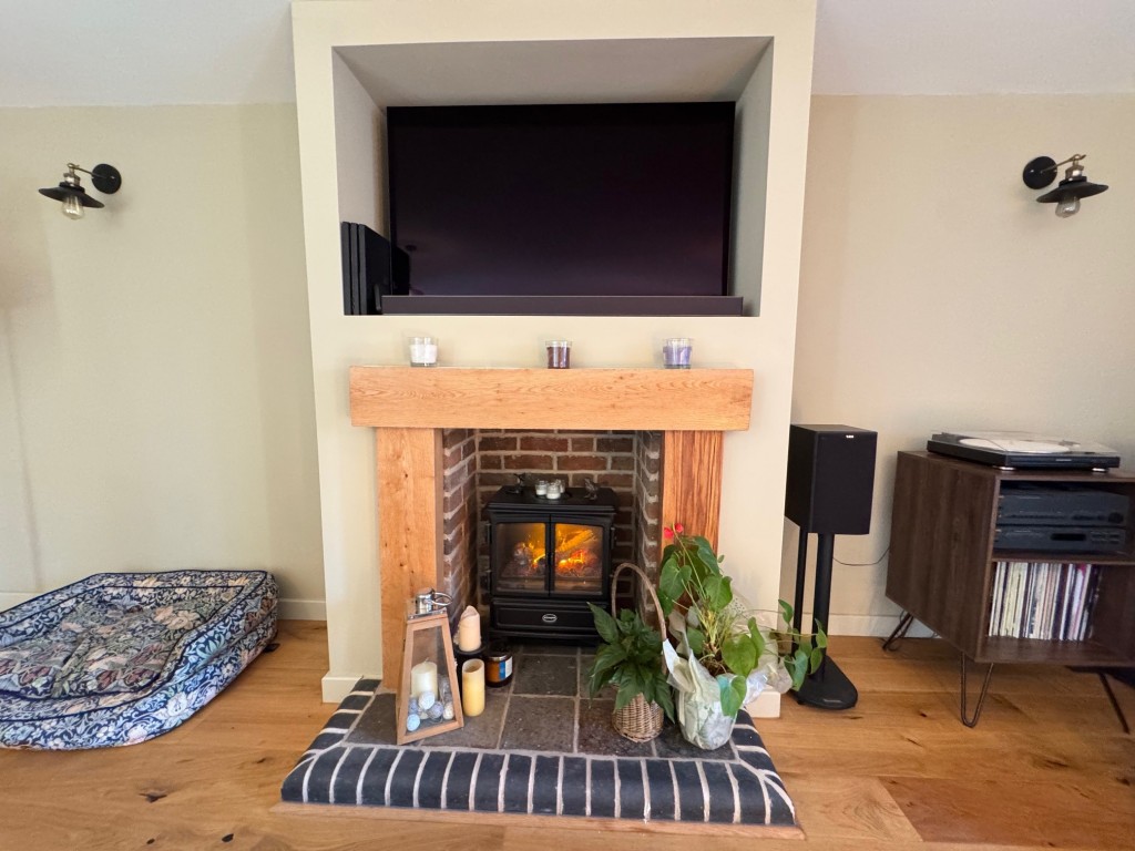 Priory Road, Wolston