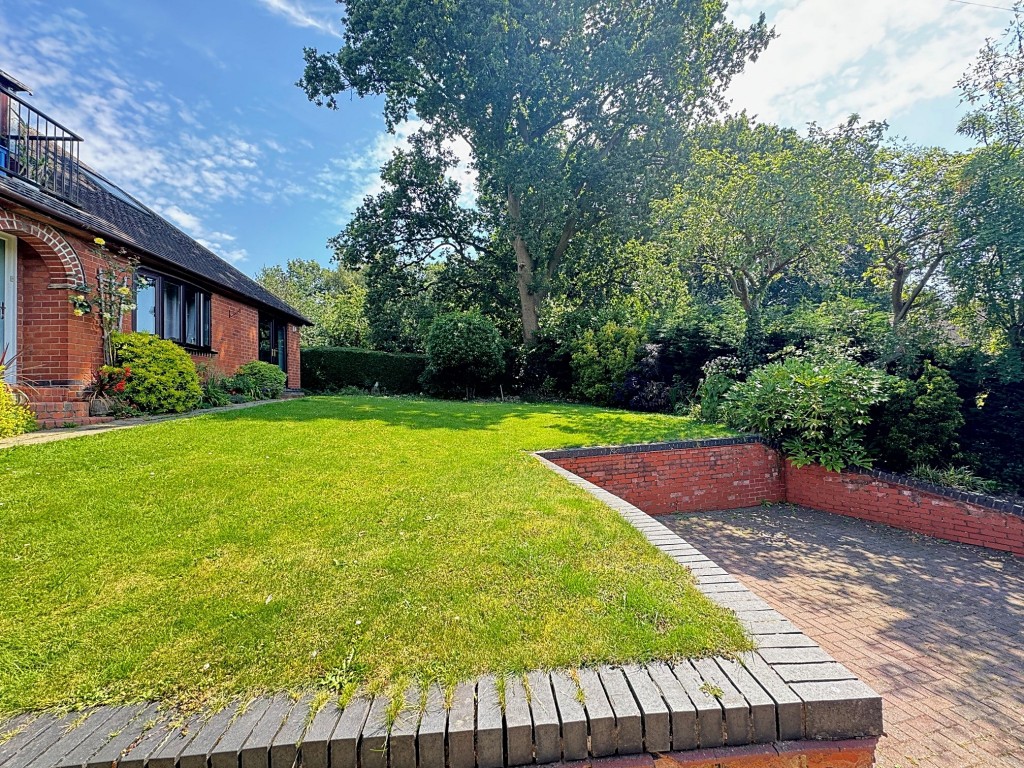 Lower Ladyes Hills, Kenilworth